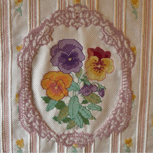 Vintage Floral Cross Stitch Wooden Framed Cottage Wall Art Decor Rustic Farm - Picture 2 of 8
